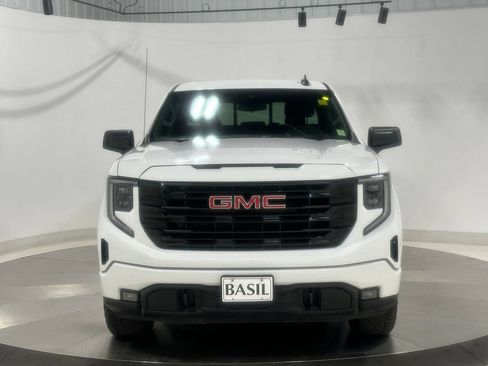 Used 2026 GMC Sierra 1500 Elevation w/ Preferred Package AWD/4WD image 9