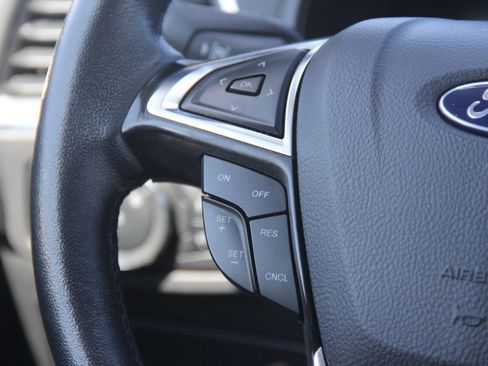 Certified 2024 Ford Edge Titanium AWD/4WD image 16