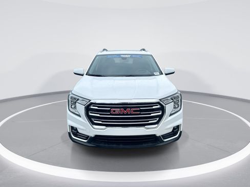 Used 2022 GMC Terrain SLT FWD image 3