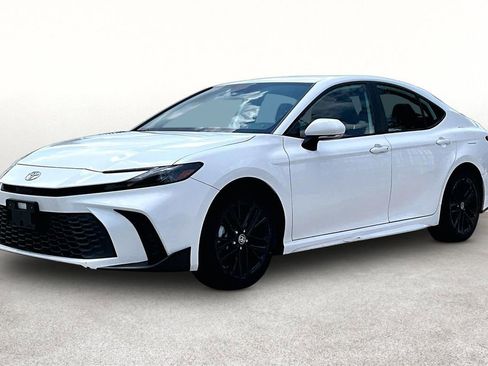 Used 2025 Toyota Camry SE w/ Convenience Package AWD/4WD image 5