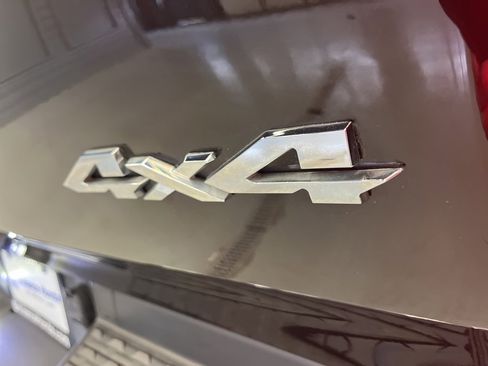 Used 2021 RAM 1500 Laramie image 36