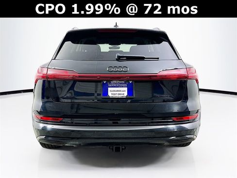 Used 2023 Audi e-tron Premium image 15