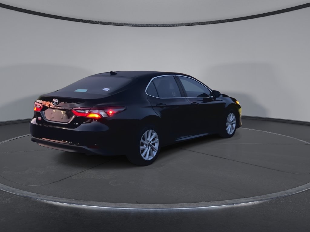Used 2024 Toyota Camry LE w/ Convenience Package FWD image 8