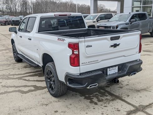 New 2026 Chevrolet Silverado 1500 LT Trail Boss w/ Convenience Package II image 8