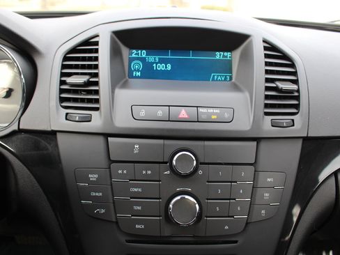 Used 2012 Buick Regal Leather image 25