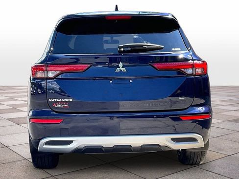 Used 2024 Mitsubishi Outlander SE AWD/4WD image 4