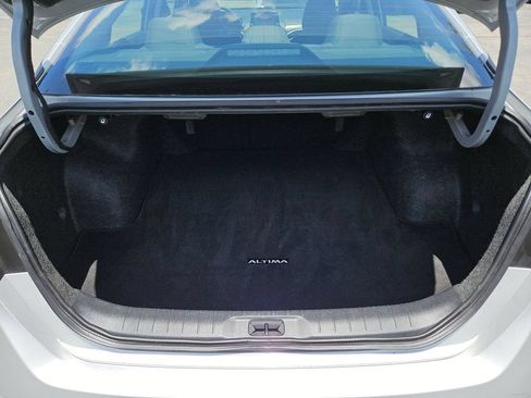 Used 2025 Nissan Altima 2.5 SV FWD image 26