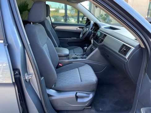 Used 2018 Volkswagen Atlas Launch Edition image 24