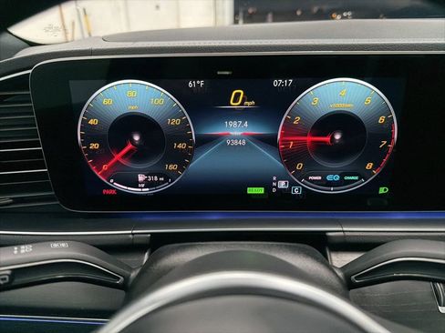 Certified 2021 Mercedes-Benz GLE 450 4MATIC image 32