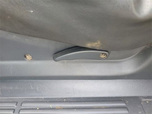 Used 2002 GMC Sierra 1500 2WD Regular Cab image 12