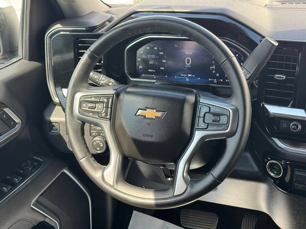 Used 2026 Chevrolet Silverado 1500 LT RWD image 22