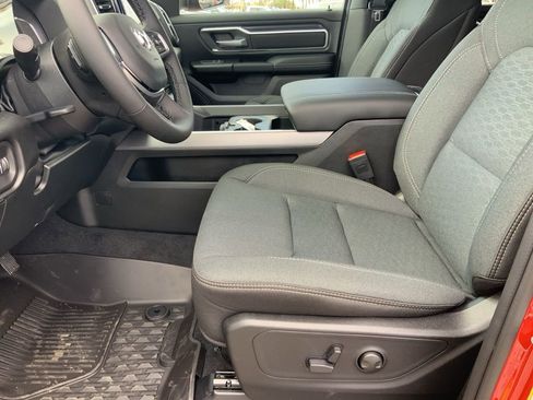 New 2026 RAM 1500 Big Horn AWD/4WD image 13