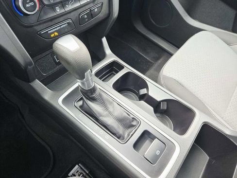 Used 2017 Ford Escape SE image 30