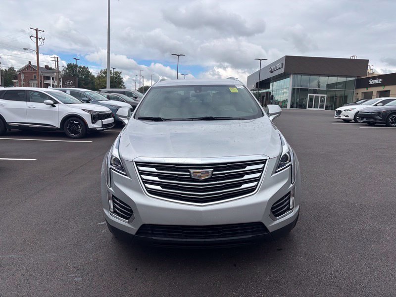 Used 2019 Cadillac XT5 AWD image 2