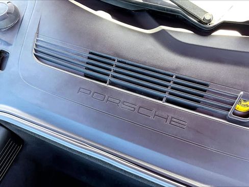 Used 2015 Porsche Cayman image 26