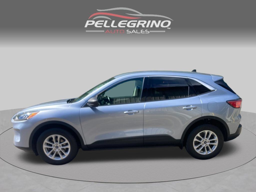 Used 2022 Ford Escape SE w/ Convenience Package AWD/4WD image 3