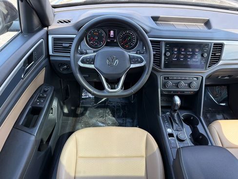 Used 2020 Volkswagen Atlas Cross Sport SE image 20