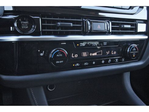 Certified 2025 Nissan Pathfinder SV FWD image 26