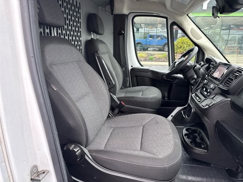 Used 2024 RAM ProMaster 3500 w/ Convenience Group FWD image 19