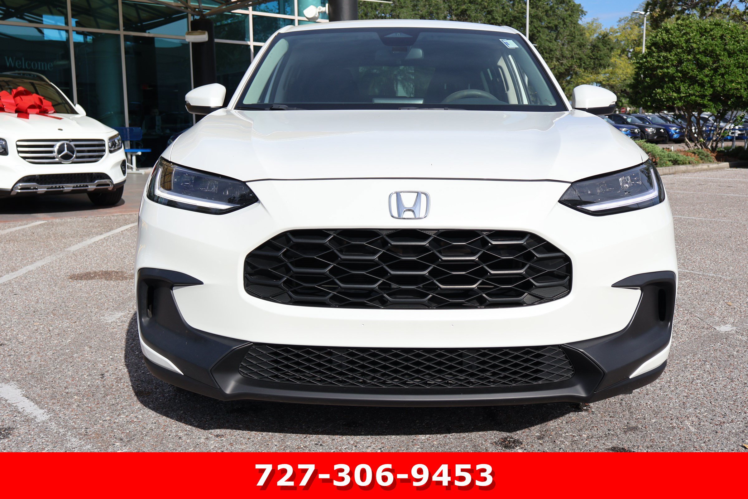 Used 2025 Honda HR-V LX image 11