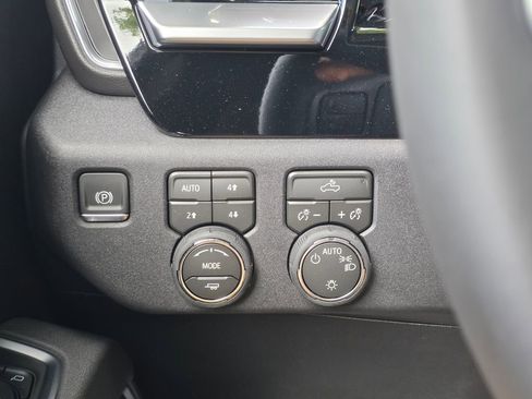 New 2026 Chevrolet Silverado 1500 LT w/ All Star Edition Plus AWD/4WD image 23