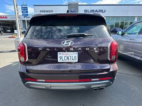 Used 2024 Hyundai Palisade SEL FWD image 6