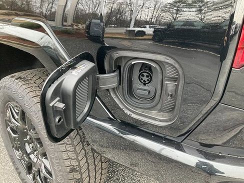 New 2025 GMC Hummer EV 2X image 27