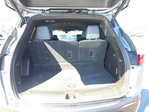 Used 2024 Buick Enclave Premium image 59
