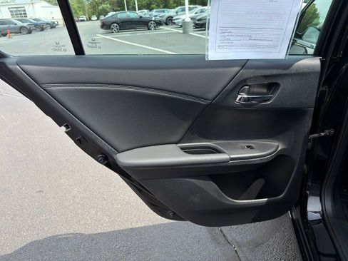 Used 2016 Honda Accord EX-L image 21