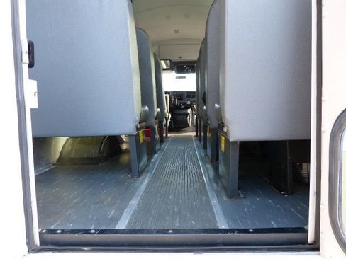 Used 2007 Chevrolet Express 3500 w/ School Bus Package image 15