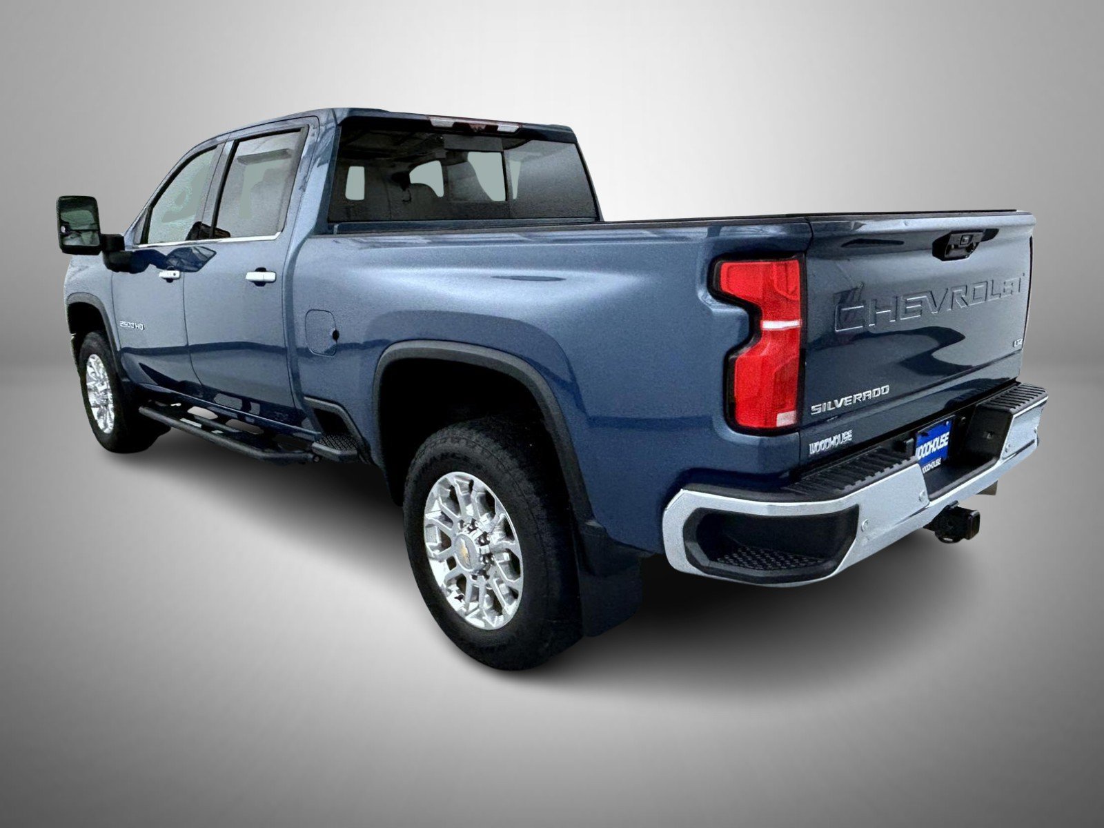 Used 2024 Chevrolet Silverado 2500 LTZ w/ LTZ Plus Package AWD/4WD image 7