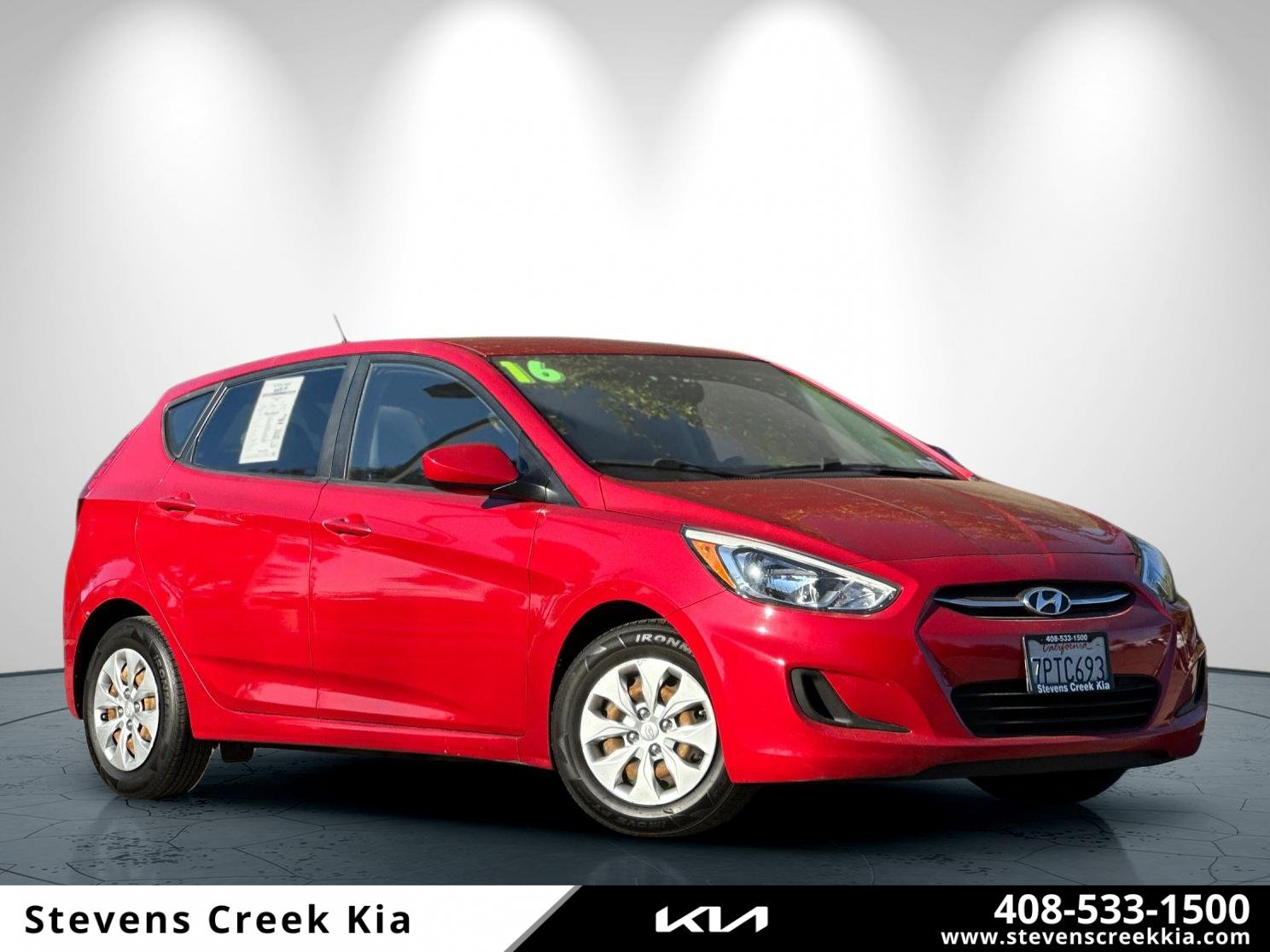 Used 2016 Hyundai Accent SE FWD image 1
