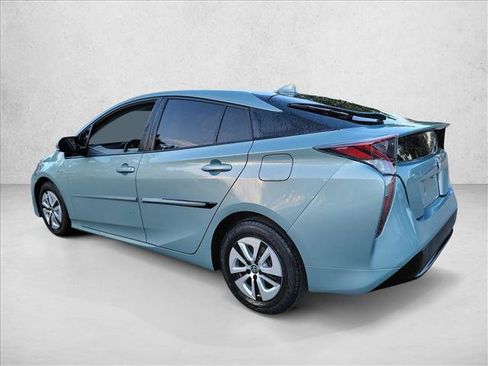 Used 2016 Toyota Prius Four FWD image 7