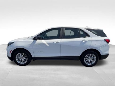 Certified 2024 Chevrolet Equinox LS FWD image 3