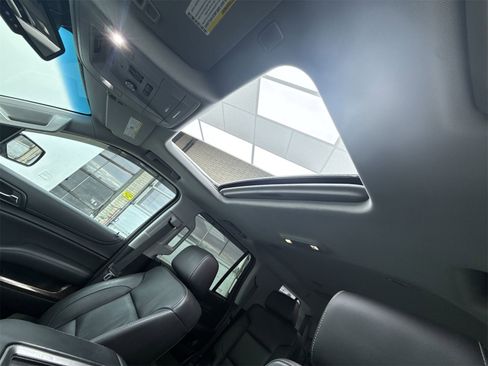 Used 2018 Chevrolet Tahoe LT image 29
