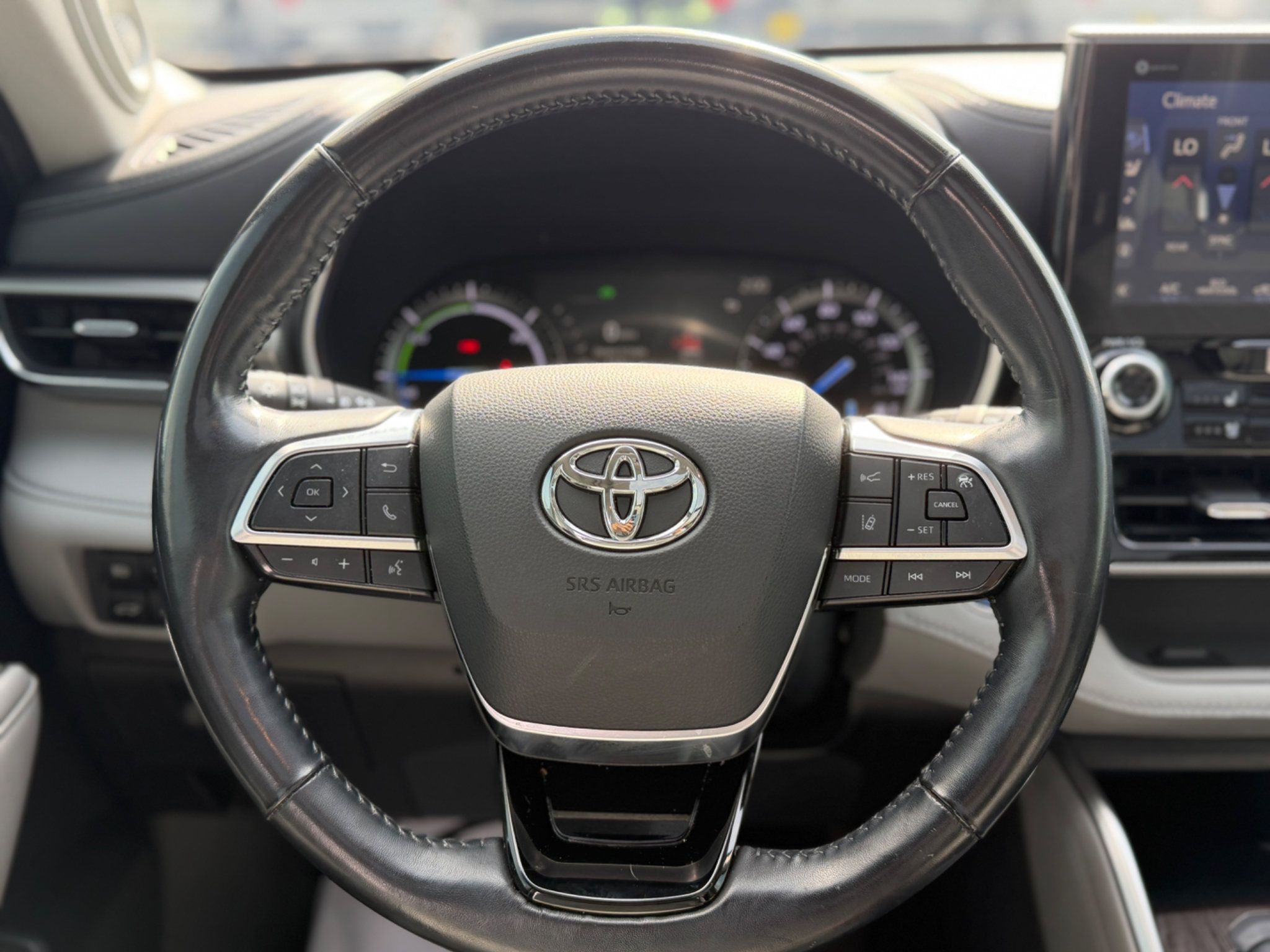 Used 2020 Toyota Highlander Platinum AWD/4WD image 9