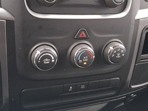 Used 2024 RAM 1500 Classic SLT image 22