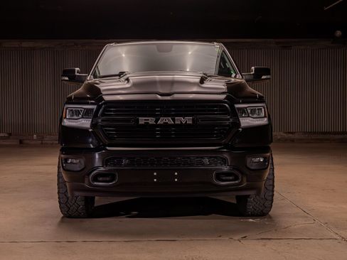 Used 2019 RAM 1500 Laramie w/ Sport Appearance Package AWD/4WD image 2