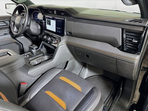 Certified 2022 GMC Sierra 1500 AT4 w/ AT4 Preferred Package image 28