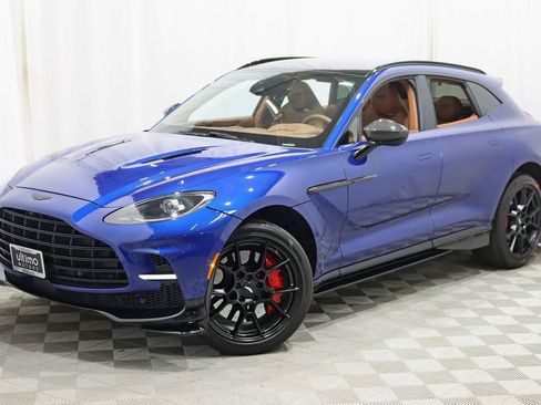Used 2023 Aston Martin DBX 707 AWD/4WD image 7