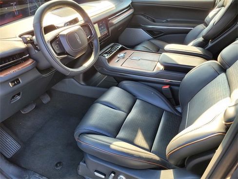 New 2025 Lincoln Navigator L Black Label image 11
