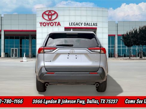 Used 2025 Toyota RAV4 LE image 8