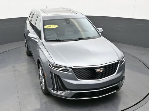 Used 2023 Cadillac XT6 Premium Luxury FWD image 44