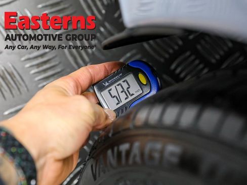 Used 2023 Nissan Altima 2.5 SR w/ SR Premium Package image 25