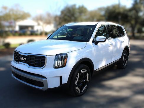 New 2025 Kia Telluride S image 16