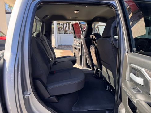 Used 2024 RAM 2500 Big Horn w/ Night Edition image 11