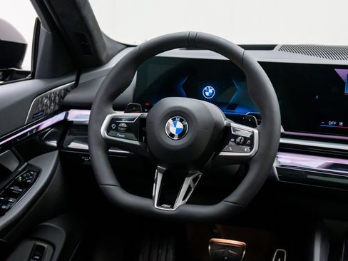 Certified 2026 BMW 530i xDrive w/ M Sport Package AWD/4WD image 11