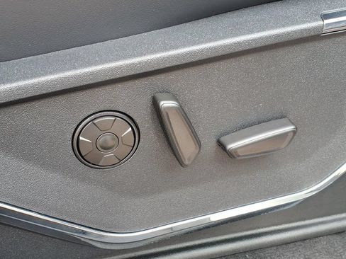 New 2026 Ford F250 Platinum AWD/4WD image 15