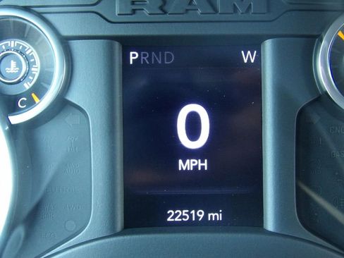 Used 2021 RAM 5500 Tradesman w/ Chrome Appearance Group image 21