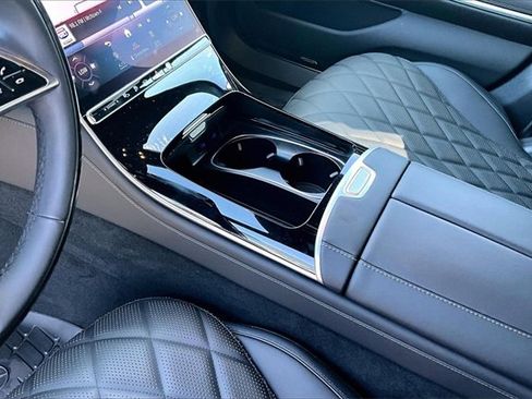 Used 2024 Mercedes-Benz S 580e 4MATIC Sedan image 15